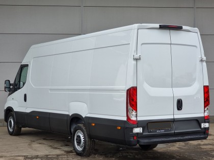 111__Iveco_Daily_2022_205024_2.jpg